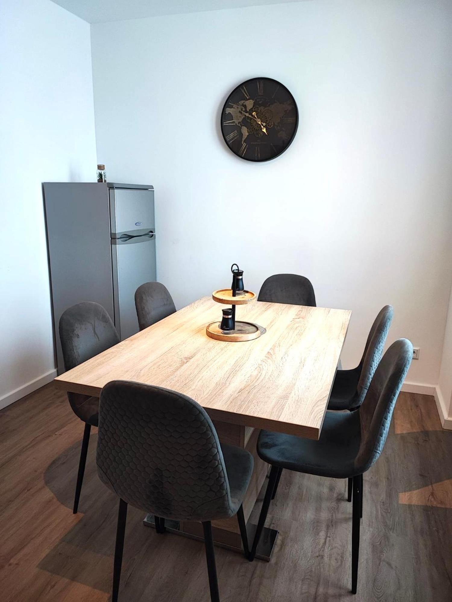 Rtr Essen - Fuer Bis Zu 8 Personen - Voll Ausgestattet - Zentral Limbecker Platz - Messe - Uniklinikum - Smart Tv - Modern Διαμέρισμα Εξωτερικό φωτογραφία