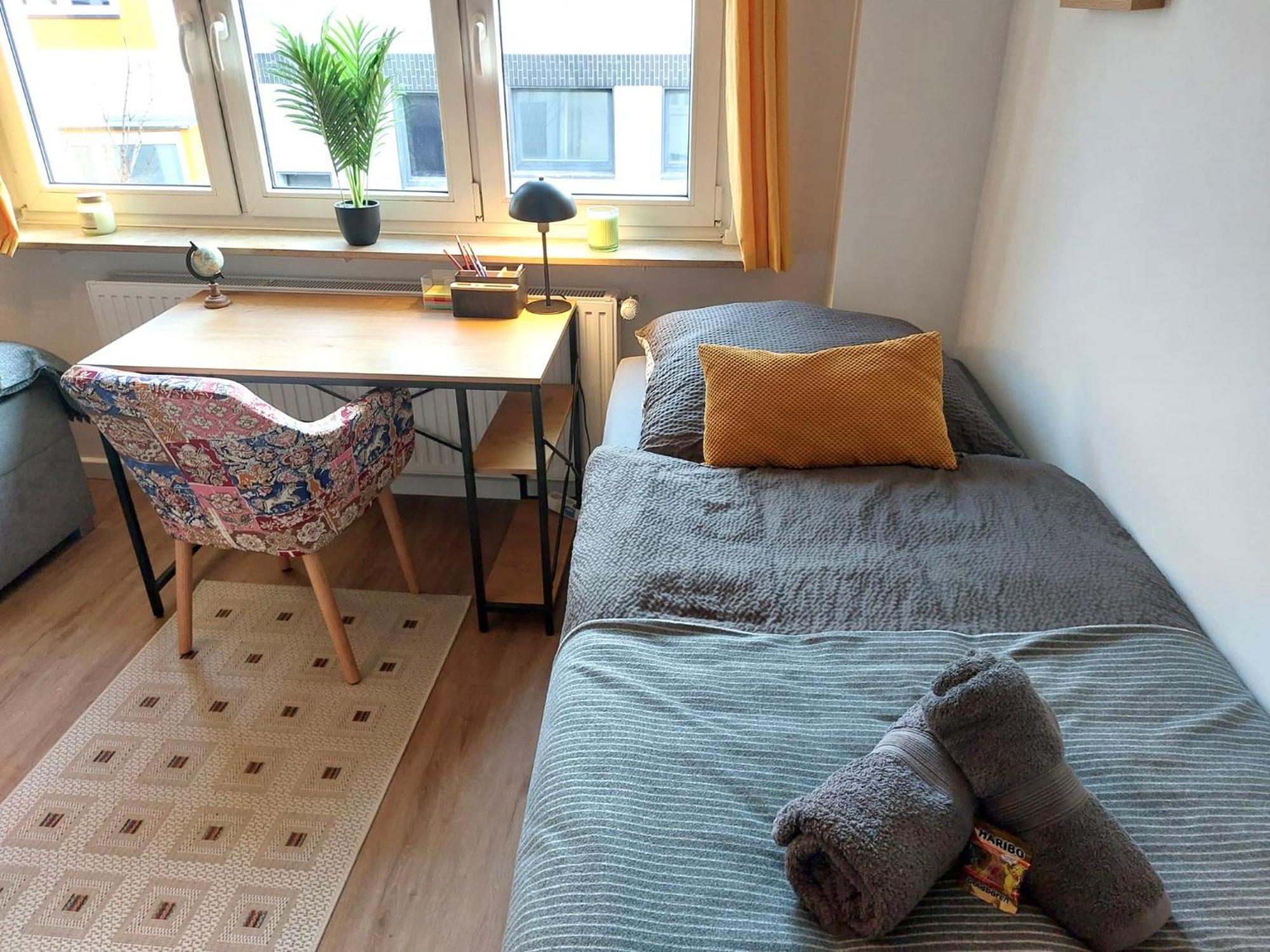 Rtr Essen - Fuer Bis Zu 8 Personen - Voll Ausgestattet - Zentral Limbecker Platz - Messe - Uniklinikum - Smart Tv - Modern Διαμέρισμα Εξωτερικό φωτογραφία